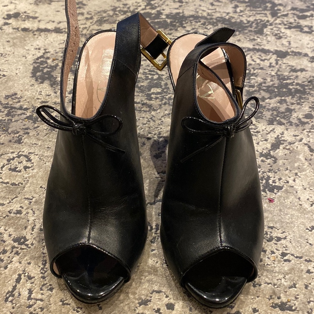 Red Valentino high heel sling back shoes size 37 great condition
